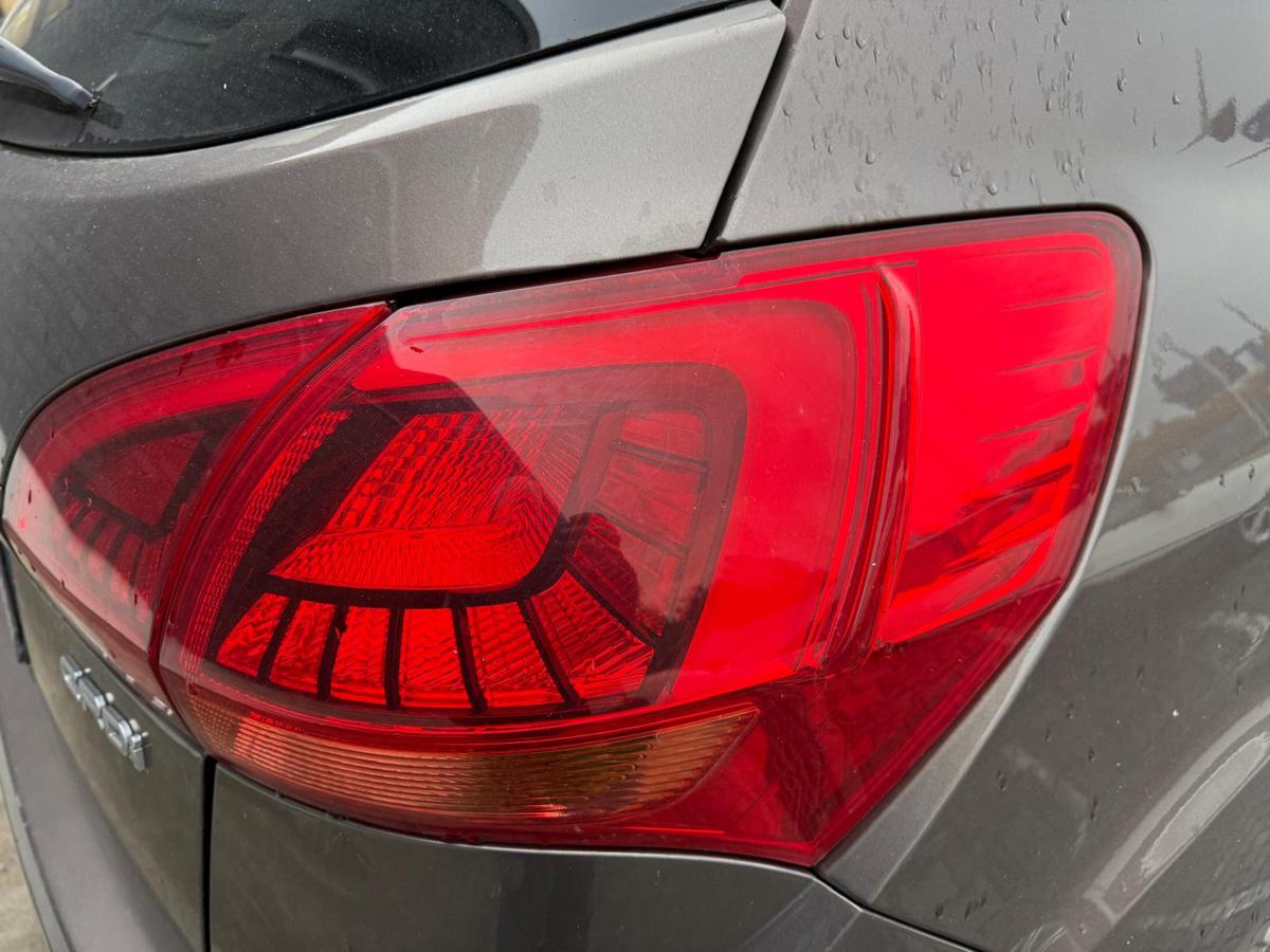 Kia Venga YN original Rücklicht Rückleuchte Heckleuchte außen rechs BJ16